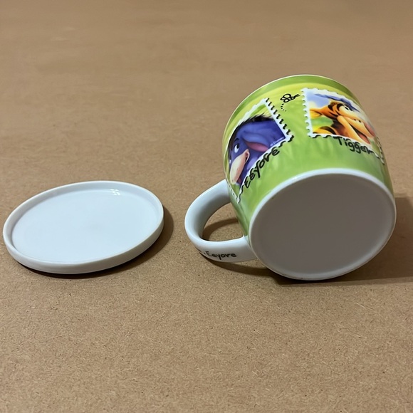 Winnie the Pooh Mug - Picture 4 of 4